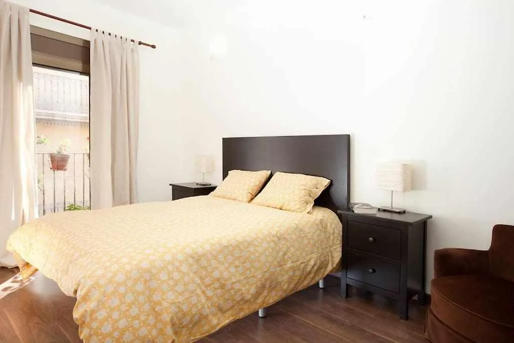 Apart Centrico Con Terraza En Gracia Barcelona 0*,  Spanyolország